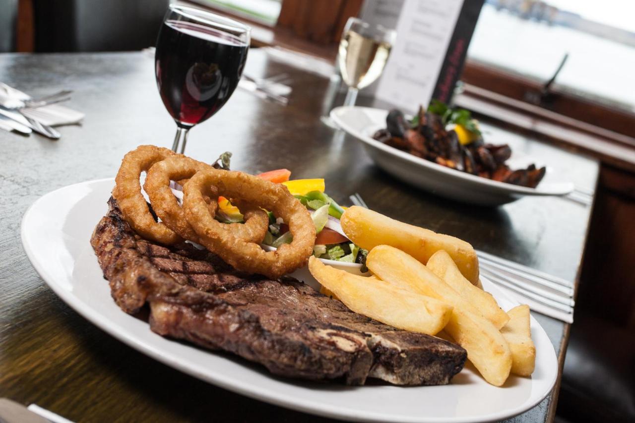 Tuckers Inn Invergordon Zewnętrze zdjęcie